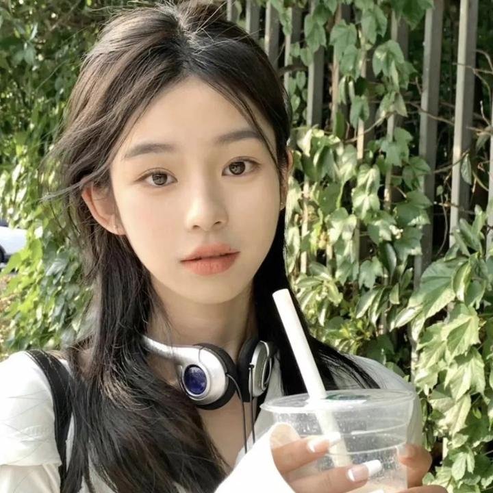 摇尾狗