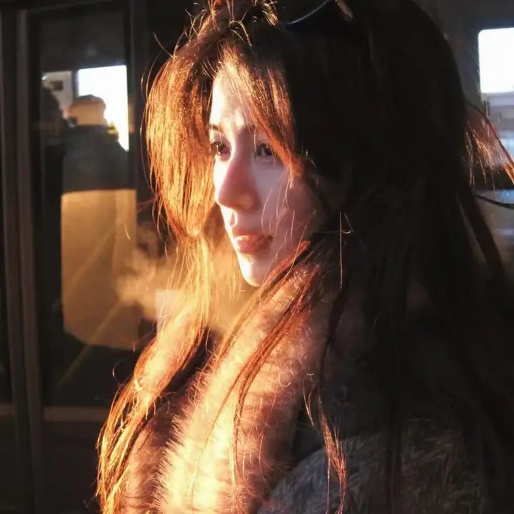 砍柴姑娘